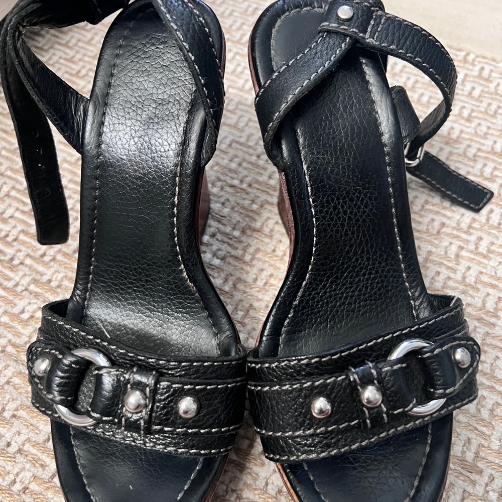 Vintage Banana Republic Sandals, Size 7, 4 inch